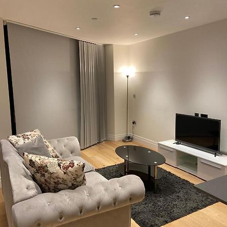 Studio Come 1 Bed Flat In Vauxhall Next To Battersea Лондон Экстерьер фото